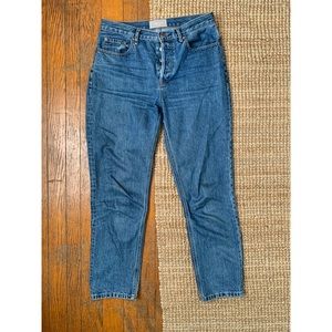 Everlane 90s Cheeky Jean in medium blue wash limited edition